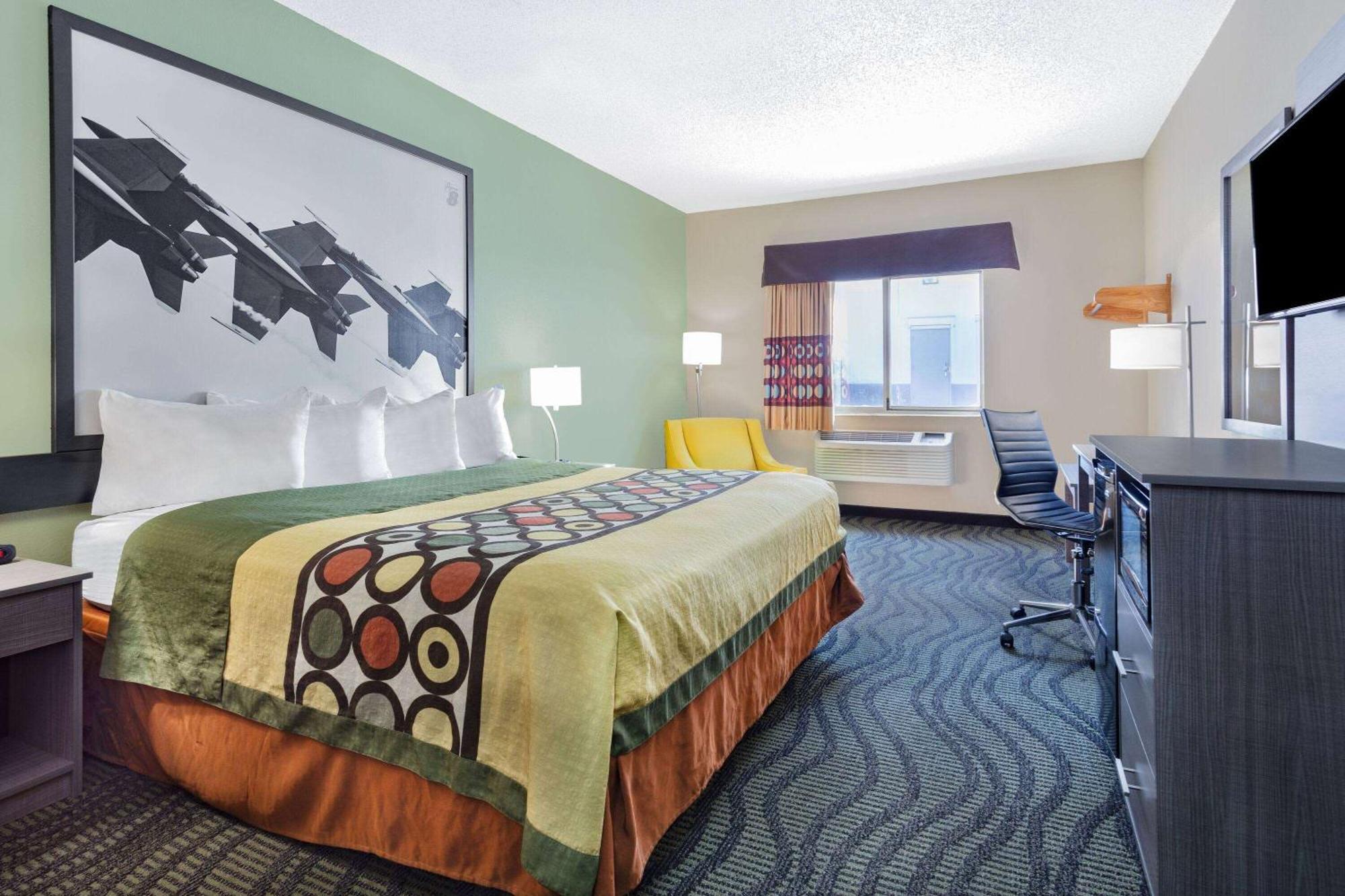 Super 8 By Wyndham Kokomo Buitenkant foto